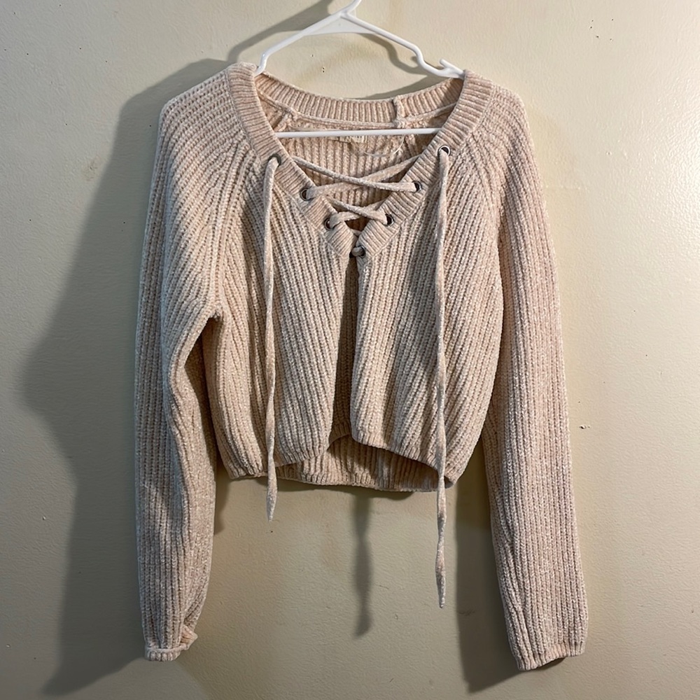 Color: Cream, Brand: L.A. Hearts, Size: Small